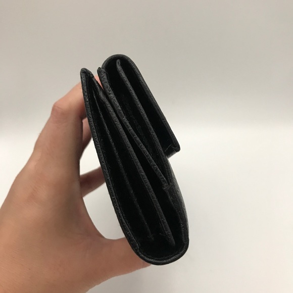 Authentic GUCCI Bifold Wallet - Picture 11 of 13